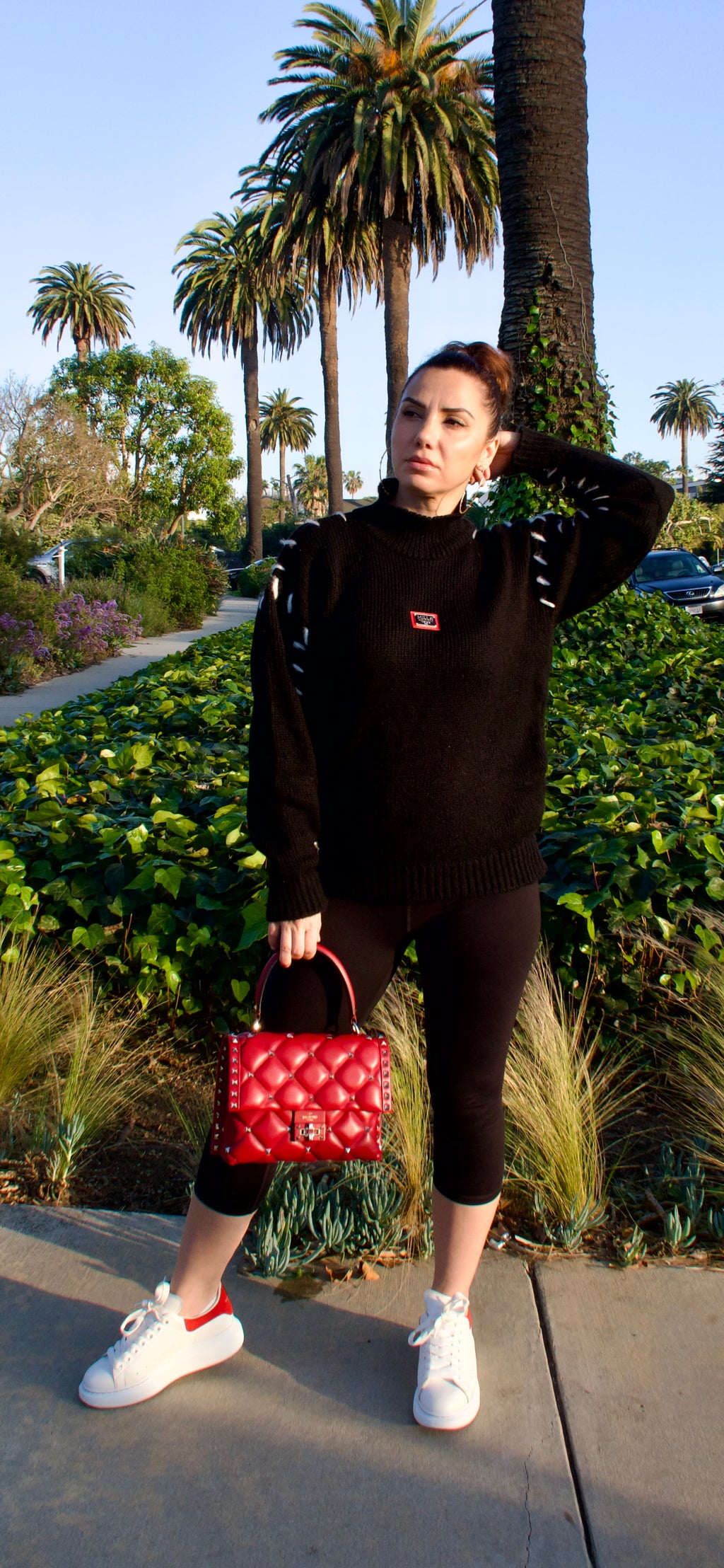 MiLLA ALEXANDRA Signature contrast stitch sweater in Black Soft Knitwear Statement