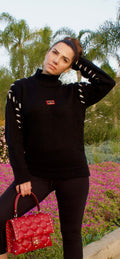 MiLLA ALEXANDRA Signature contrast stitch sweater in Black Soft Knitwear Statement